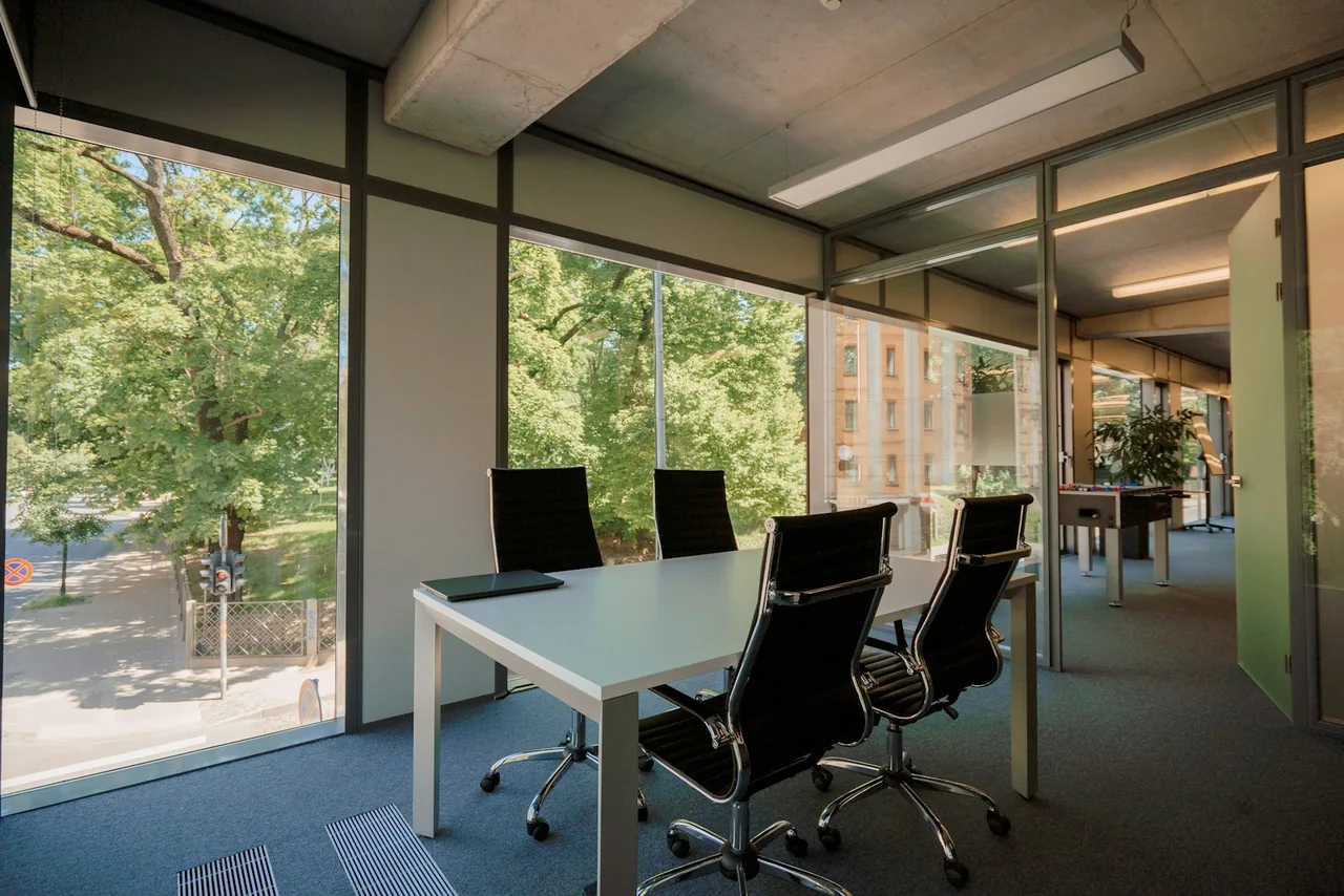 Illustrative business technology planning environment
